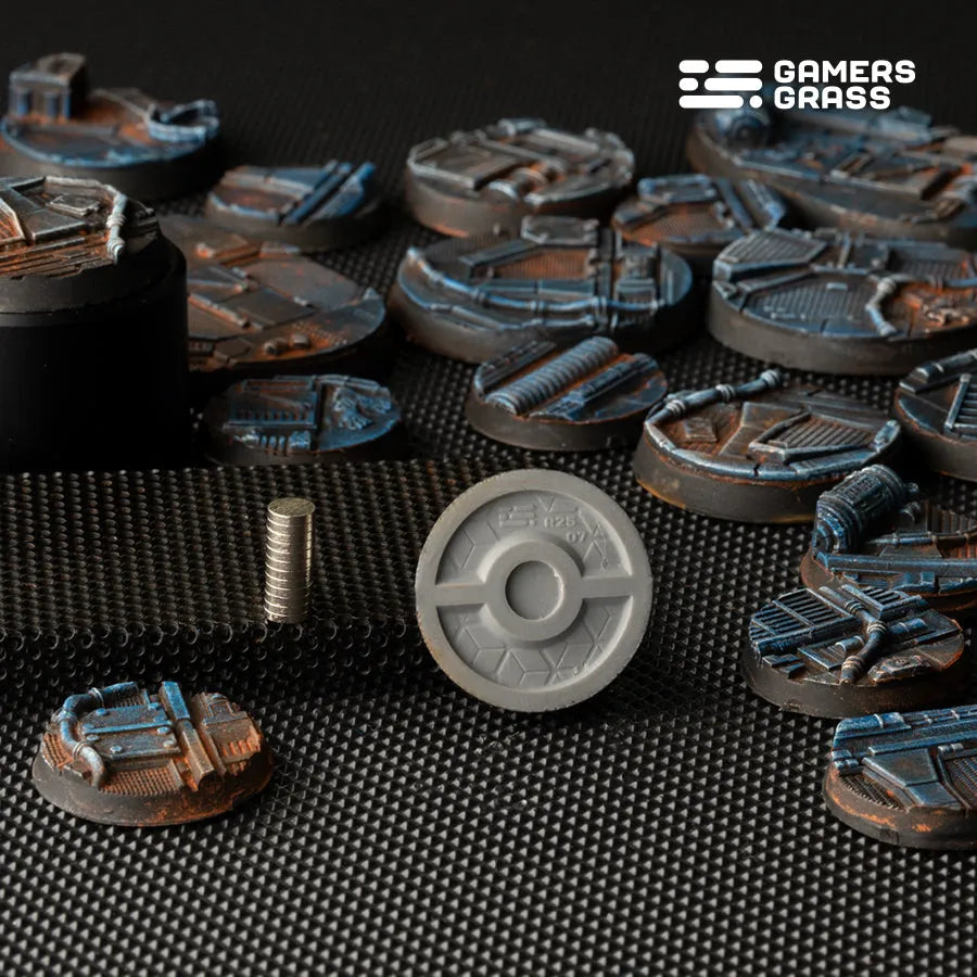 Spaceship Corridor Bases Round 25mm (x10)-Gamers Grass-Radaddel