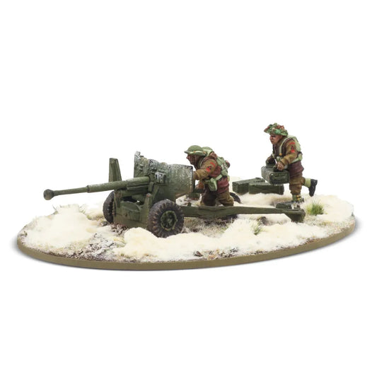 6 Pdr Anti-Tank Gun with British Infantry (Winter) Crew-Warlord Games-Radaddel