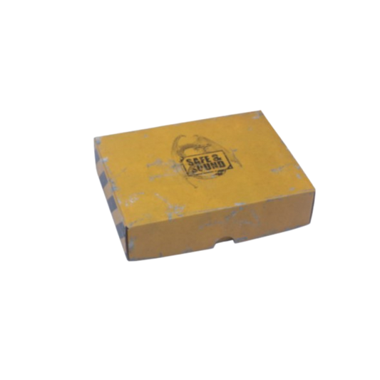Half-size Small Box for magnetically-based miniatures + metal plate on the insid