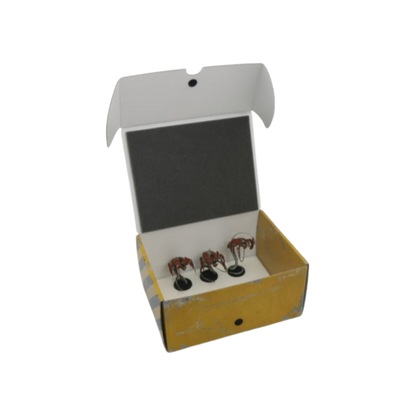 Half-size Medium Box for magnetically-based miniatures + metal plate on the insi